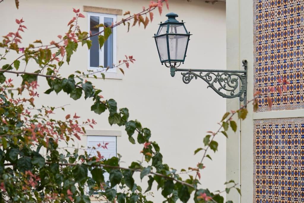 Charming Duplex With Private Terrace And Parking Lissabon