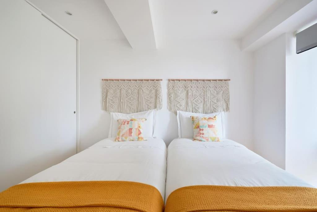 Apartment Charming Duplex With Private Terrace And Parking Lissabon